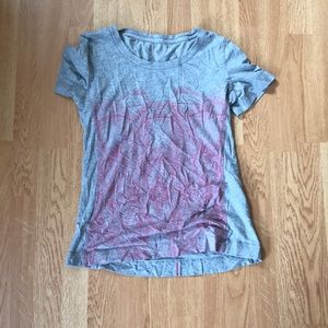 Lululemon T-shirt